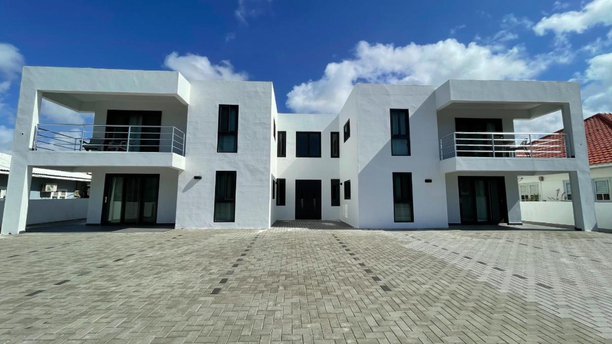 Whitehouse Boulevard, Close To Mambo Beach And City Centre Apartment Willemstad Exterior photo